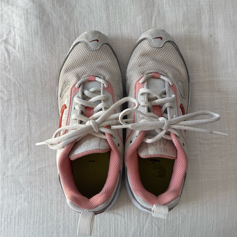 Nike Women’s White and Pink Sneakers